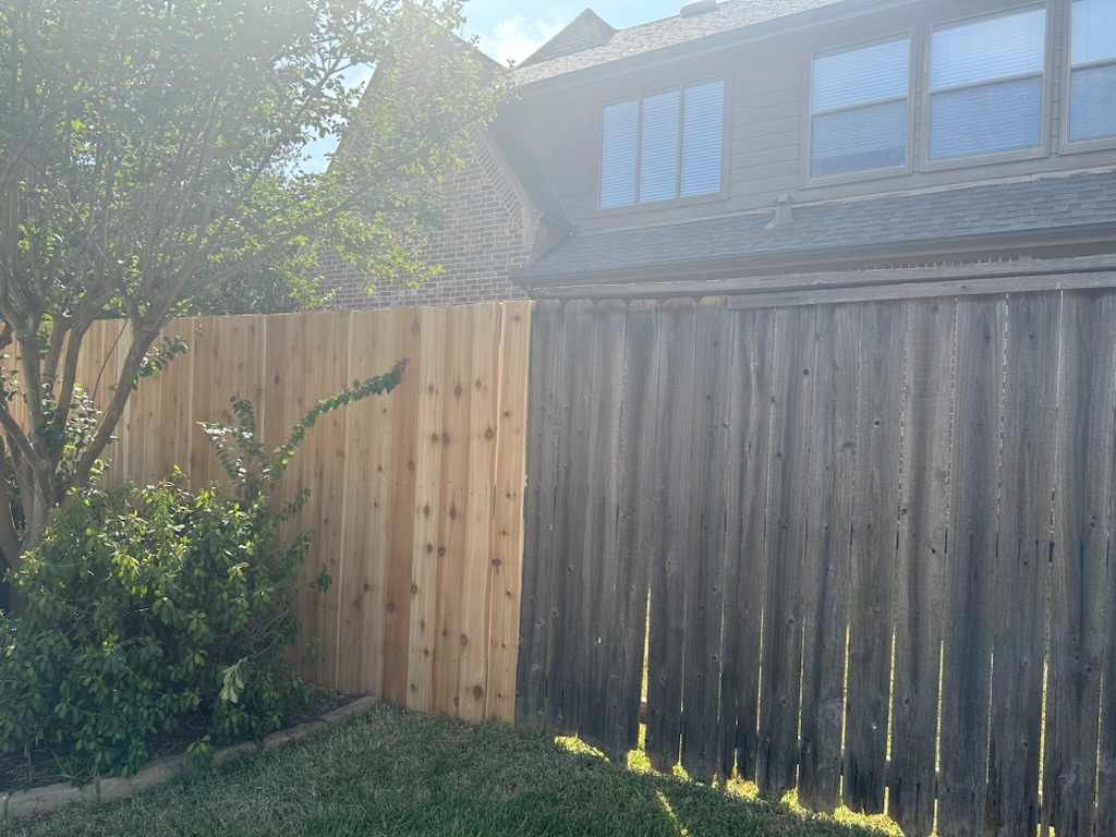 Secure Your Sanctuary: Mustang Fencing & Gates in 77031 - Image 2
